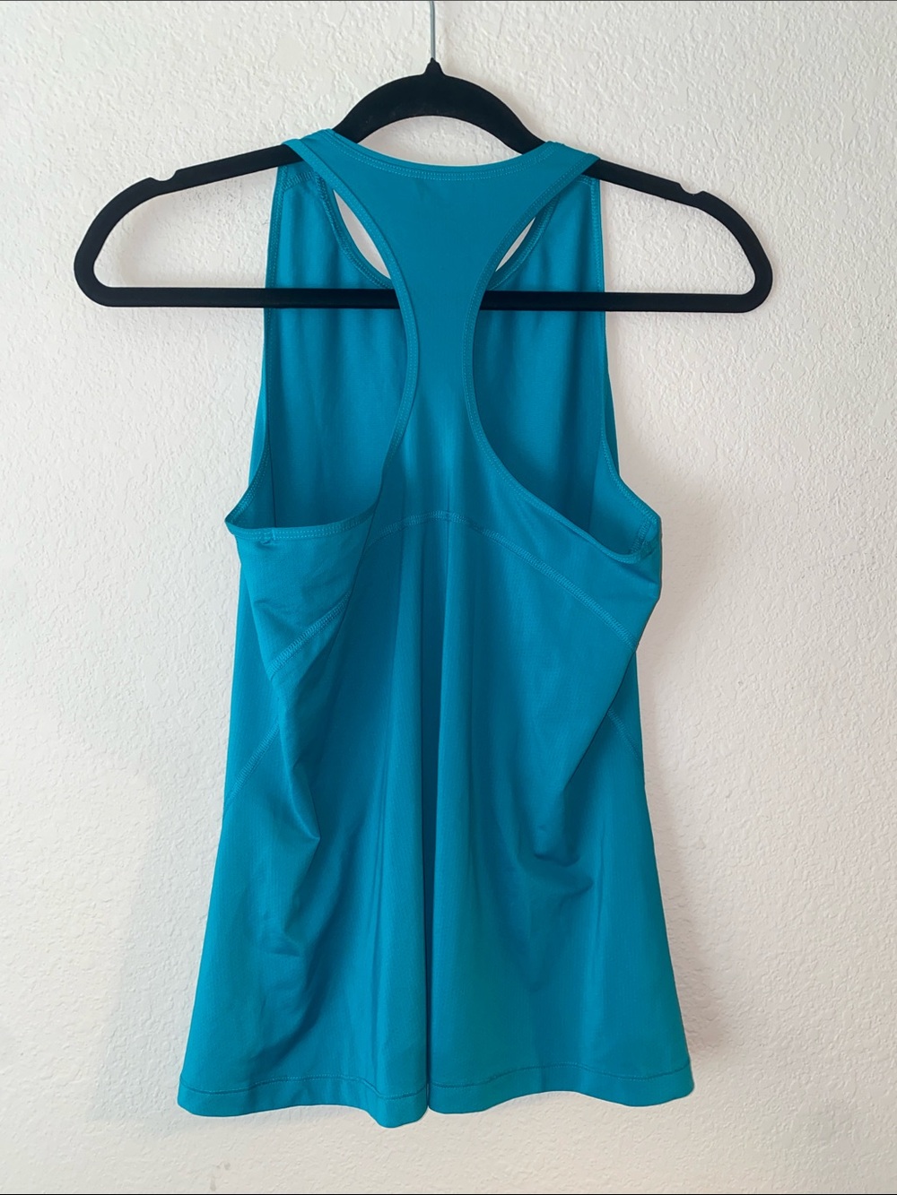 🎈Women’s Blue Nike Dri-fit tank top! - Picture 4 of 7